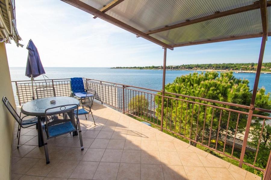Apartment Bencic Karigador Dış mekan fotoğraf